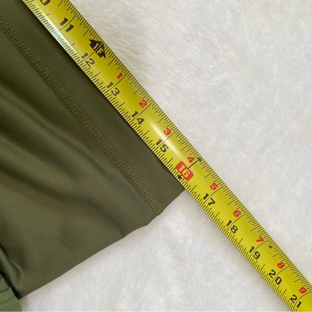 Figs Yola Maternity Skinny Scrub Pants Sz M Dark Olive Green Army Cargo Pockets - Picture 12 of 14